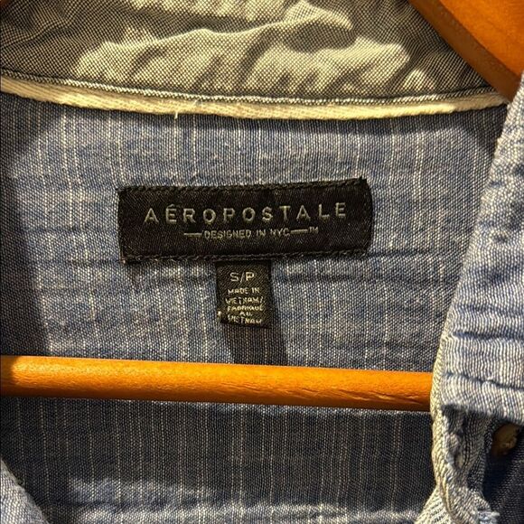 Aeropostale Blue Casual Button Down Shirt Lightweight Cotton Gauze size Small - Picture 2 of 9